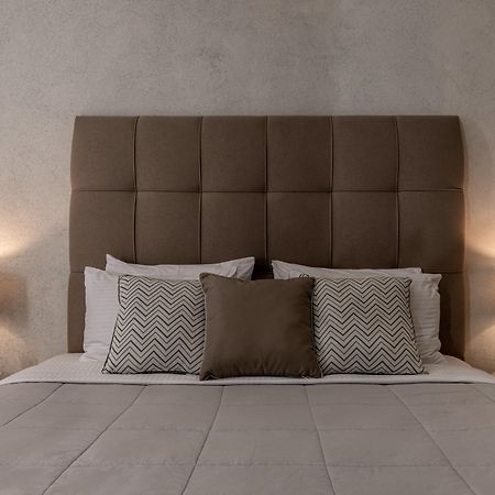Splendour Hotel And Suites Firostefani Bagian luar foto