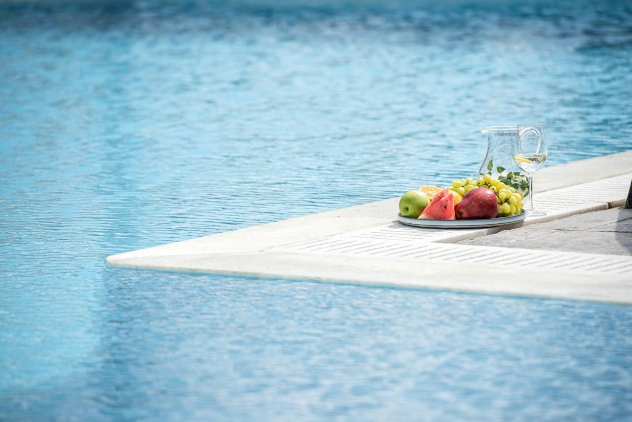 Splendour Hotel And Suites Firostefani Bagian luar foto