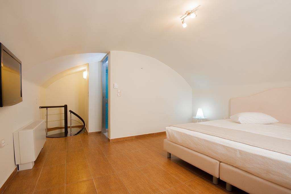 Splendour Hotel And Suites Firostefani Bagian luar foto